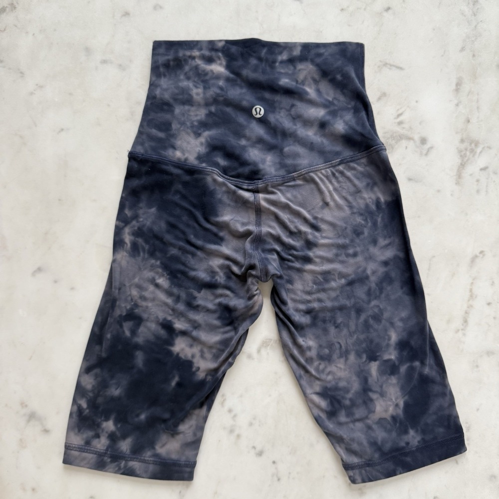 Lululemon Women's‎ 2 Align Super-High-Rise Short 10" Diamond Dye Navy $68 W7BTYS